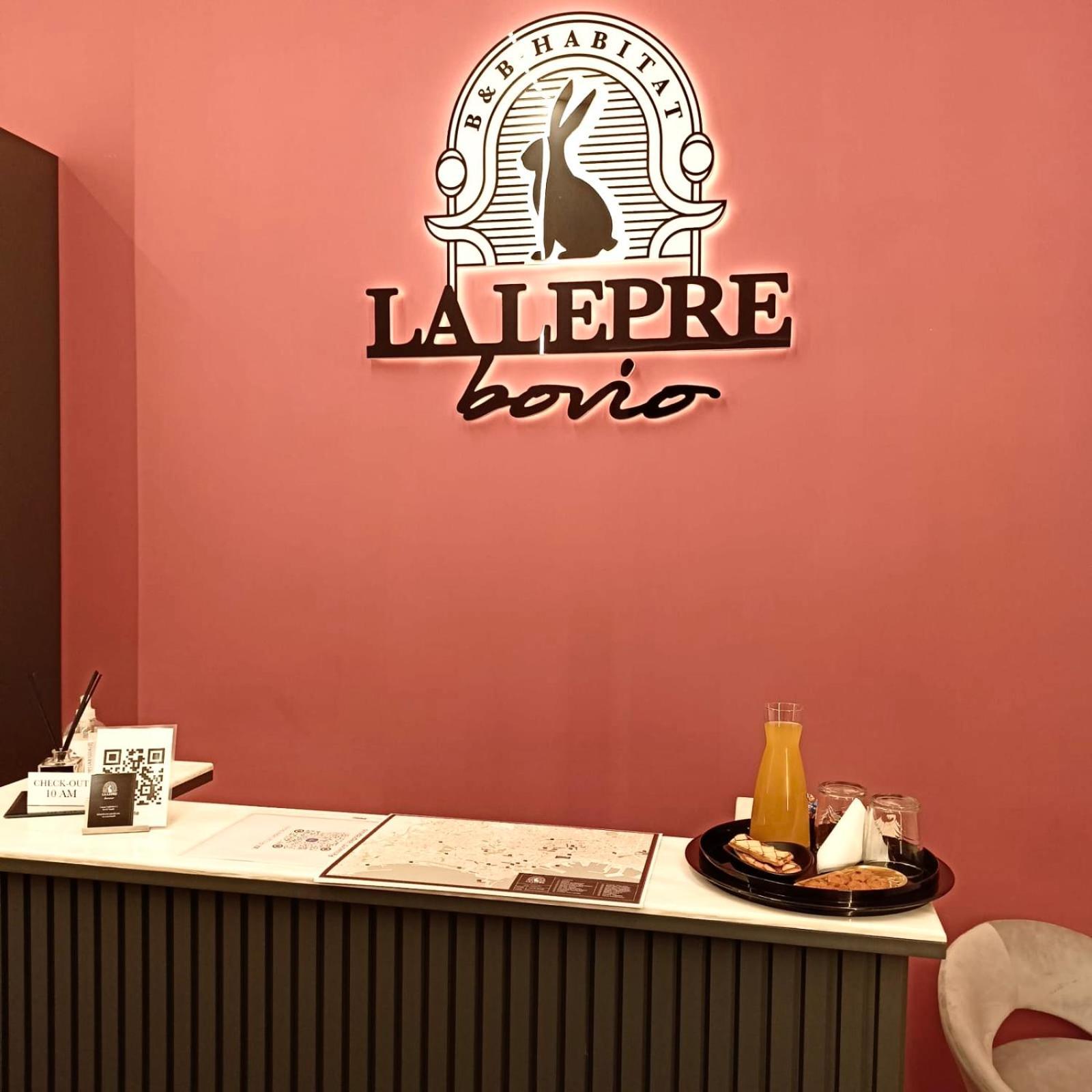 ホテル La Lepre Felice-Bovio ナポリ エクステリア 写真